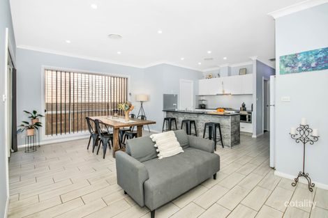 Property photo of 5 Taradale Drive Ropes Crossing NSW 2760