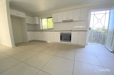 Property photo of 10 Dolomite Place Eagle Vale NSW 2558