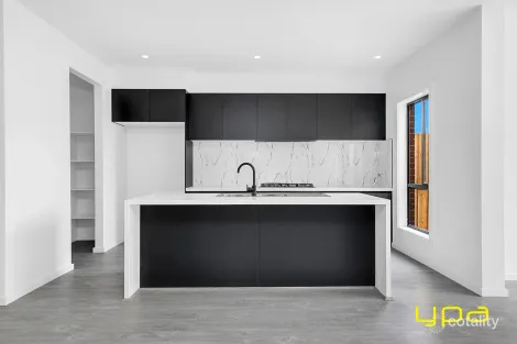 21 Ovata Gr, Donnybrook, VIC 3064