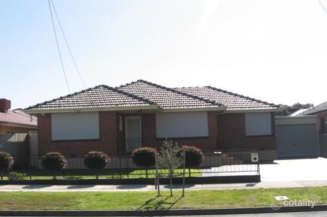 10 Dredge St, Reservoir, VIC 3073