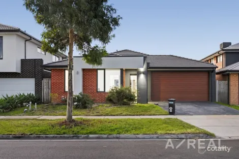 12 Surround Dr, Mambourin, VIC 3024