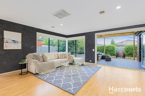 Property photo of 5 Osmington Circle Narre Warren South VIC 3805