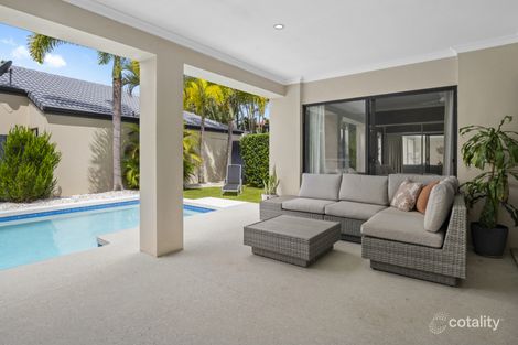 Property photo of 11 Eastpark Drive Helensvale QLD 4212