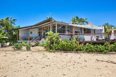 Property photo of 62 Hibiscus Lane Holloways Beach QLD 4878