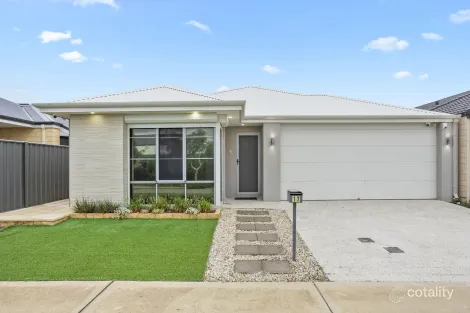 17 Sawyers Way, Piara Waters, WA 6112