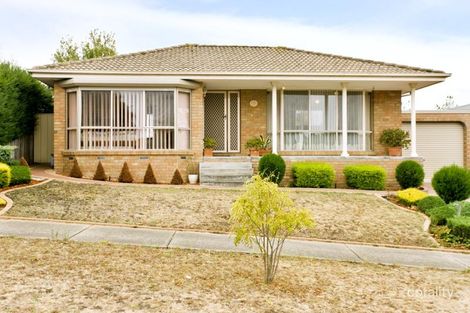 Property photo of 11 Avebury Drive Berwick VIC 3806