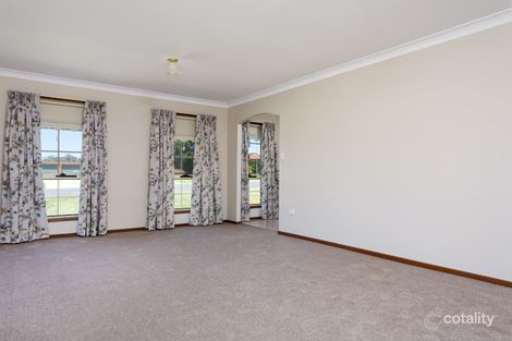 Property photo of 1/11 Yentoo Drive Glenfield Park NSW 2650