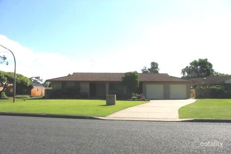 16 Stewart Pde, Tuncurry, NSW 2428