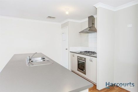 Property photo of 13 Saligna Way Dayton WA 6055