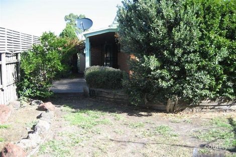 Property photo of 19 Carrington Crescent Carrum Downs VIC 3201