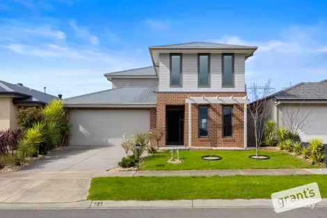 21 Pedro St, Clyde North, VIC 3978