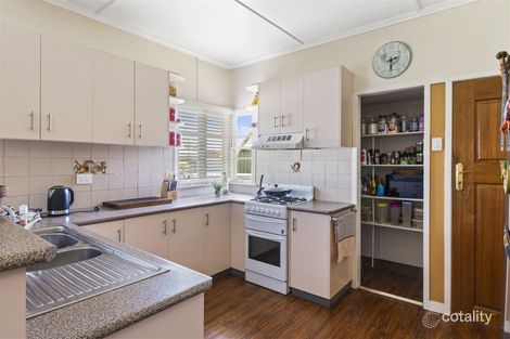 Property photo of 6 James Street Oakey QLD 4401
