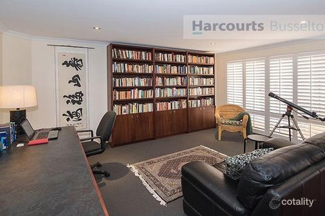 Property photo of 8 Beachfields Drive Broadwater WA 6280