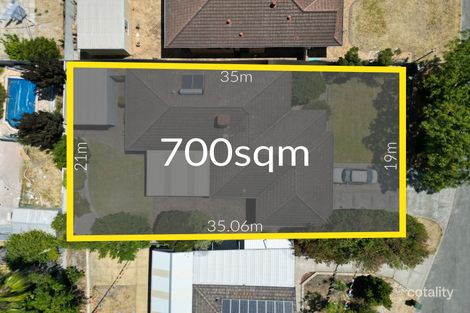 Property photo of 4 Cobalt Place Riverton WA 6148