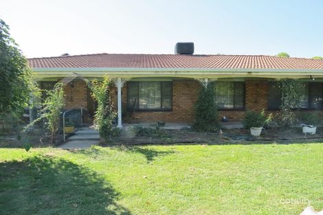 Property photo of 18 Bank Street Gooloogong NSW 2805