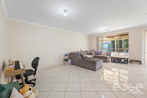 Property photo of 32 Ramnet Circuit Munno Para SA 5115