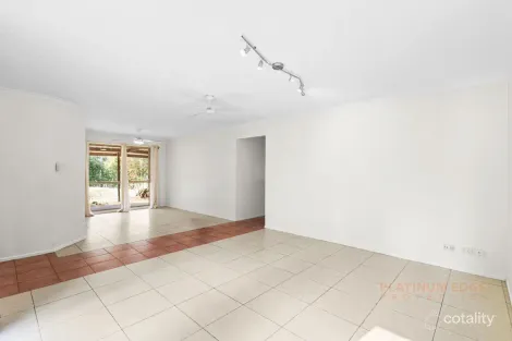 Property photo of 63 Collins Place Kooralbyn QLD 4285