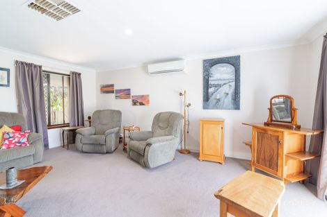 Property photo of 15 Hera Close Cooloongup WA 6168