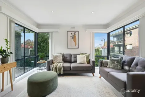 Property photo of 2/23A Maning Avenue Sandy Bay TAS 7005
