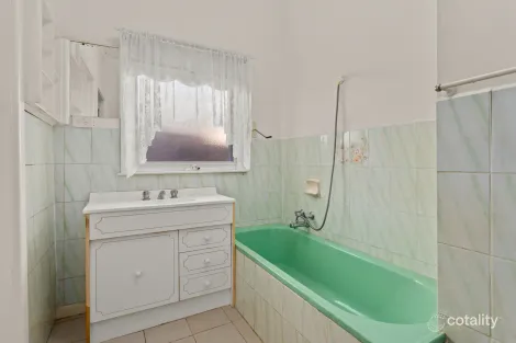 Property photo of 24 Batesford Road Malvern East VIC 3145
