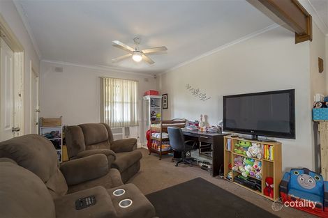 Property photo of 32 Mainwaring Crescent Davoren Park SA 5113