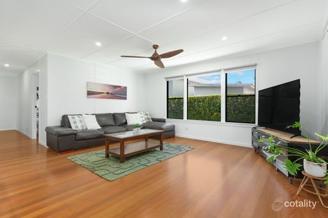 Property photo of 29 Third Avenue Palm Beach QLD 4221