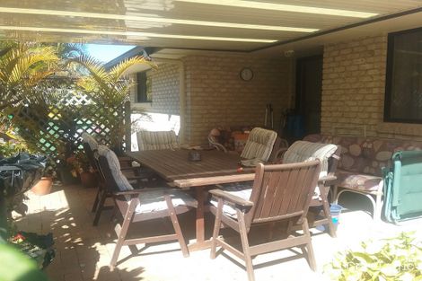 Property photo of 12 Wattlebird Place Landsborough QLD 4550