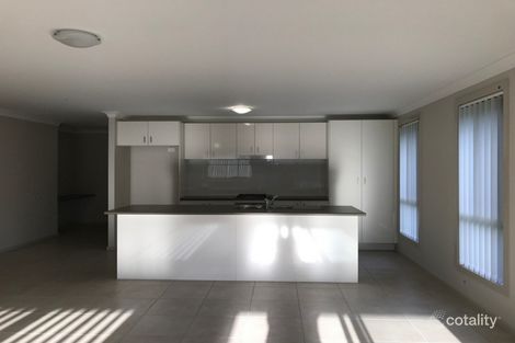 Property photo of 7 Stanhope Crescent Wadalba NSW 2259