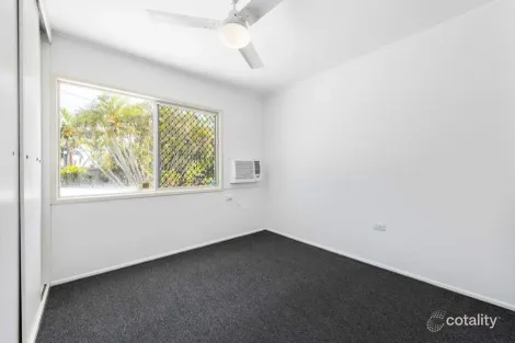 Property photo of 2 Kingfisher Street Slade Point QLD 4740