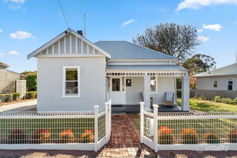 Property photo of 26 Robinson Street Camperdown VIC 3260