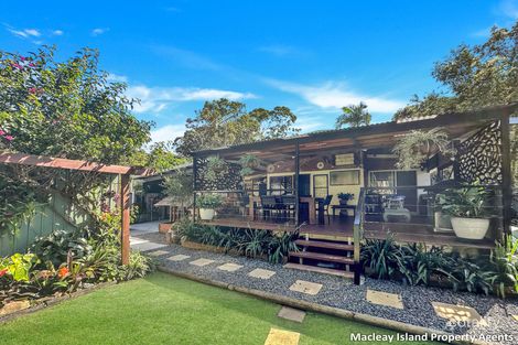 14 Noon-Muckle St, Macleay Island, QLD 4184