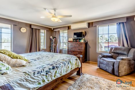 Property photo of 8 Oban Loop Bedfordale WA 6112