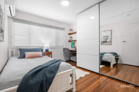 Property photo of 46 Leadale Street Wynnum West QLD 4178