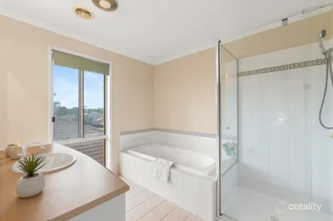 Property photo of 47 Highview Drive South Morang VIC 3752