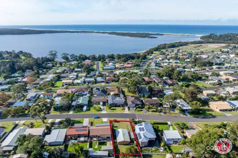 49 Coogee St, Tuross Head, NSW 2537