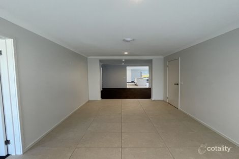 Property photo of 15 Fieldstone Avenue Warragul VIC 3820
