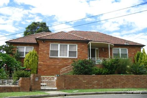 11 Napper Ave, Riverwood, NSW 2210