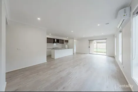 Property photo of 64 Grande Belmond Avenue Clyde VIC 3978
