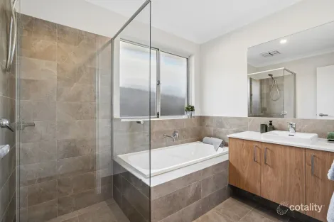 Property photo of 8 Heracles Avenue Riverton WA 6148