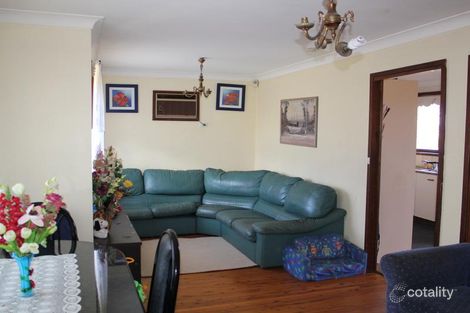 Property photo of 28 Fenton Crescent Minto NSW 2566