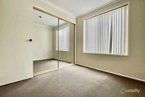 Property photo of 1/18 Tungoo Place St Helens Park NSW 2560