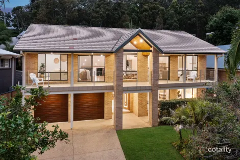 Property photo of 2 Seacres Close Wadalba NSW 2259