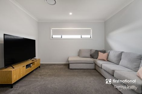 Property photo of 14 Cecilia Place Thirlmere NSW 2572