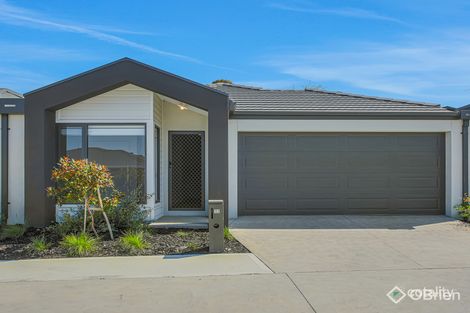 13 Expedition Cct, Pakenham, VIC 3810