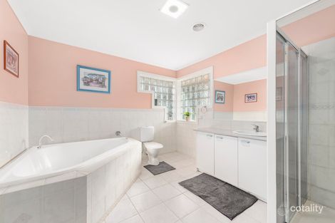 Property photo of 346 Dandelion Drive Rowville VIC 3178