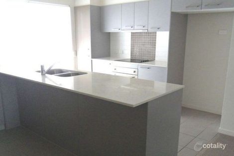 Property photo of 4/12-18 Bayview Street Runaway Bay QLD 4216