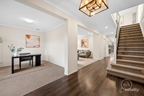 Property photo of 5 Tallawong Drive Doreen VIC 3754