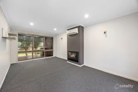 Property photo of 68 St Andrews Drive Chirnside Park VIC 3116