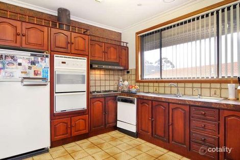 Property photo of 4 Hiah Close Greensborough VIC 3088