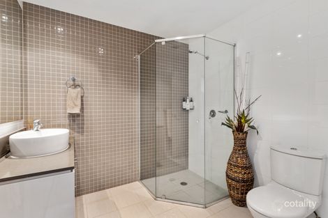 Property photo of 401/4 Como Crescent Southport QLD 4215
